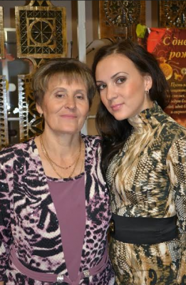 ruslana-me and mom.PNG